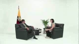 ¿Qué piensa Rafael Correa de los EE. UU. y Gran Bretaña?