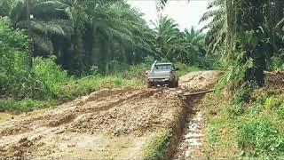 Hay tayo, Triton vs hilux offroad