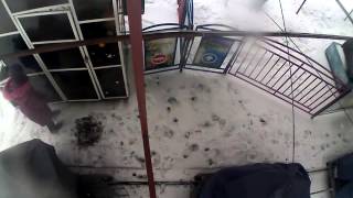 Омск, девочка пописала и обворовала...