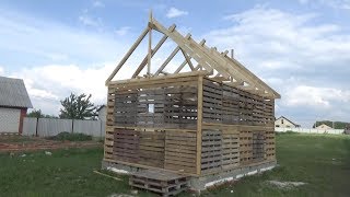 СТРОЮ ДОМ ИЗ ПОДДОНОВ! Стройка дома после перерыва. Крыша. Постройка пристройки дёшево.