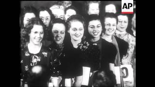 Beauty Contest For Girls Who Wear Glasses