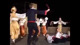 Amazing Serbian Folk Dance - Very Fast!