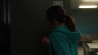 Avlu'nun yabancı versiyonu wentworth franky ve allie sevişme sahnesi