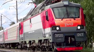 Приветливый ЭП20-047 с фирменным поездом №102 "Москва – Адлер":-)