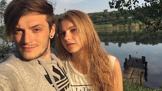 Выебал школьницу порно  18+