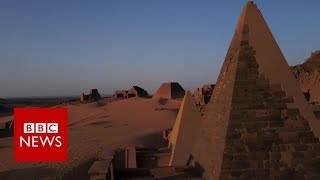 Young Sudanese rediscovering the country's ancient history - BBC News