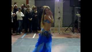 Loly Danseuse Orientale Montpellier - Loly Bellydancer - pop romantique - Téléthon 2012 Montpellier
