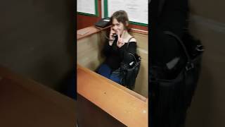 КОНФЕТА в полиции на ресепшене в Полиции №1 Мурманска