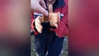 Мужика сильно трясёт с бодуна, даже не может взять рюмку с водкой!