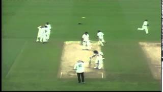 Warwickshire v Lancashire - LV=CC day 1 highlights from Edgbaston