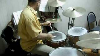 Drum solo.Соло на барабанах.Jazz. Improvisation.Игра щётками.