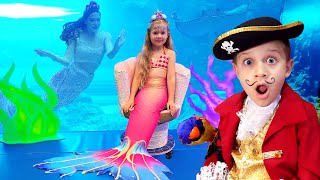 Diana dan Roma mengunjungi Putri Duyung Arabia di Dubai. Duyung Sihir & Transformasi Bajak Laut!