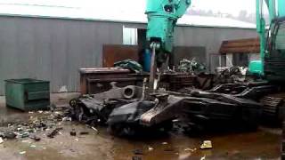 Onekawa Kobelco Car Dismantler