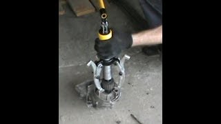 Гидравлический съемник подшипников  Hydraulic bearing puller