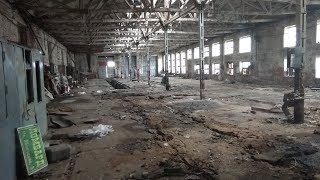 Заброшенный  корпус трамвайного ДЕПО бывшего трамвайно-троллейбусного управления. г. Астрахань