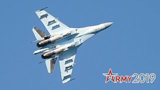 Су 35С. Русские пилоты отменили гравитацию. Форум "Армия-2019". Тренировка.