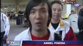 Singers support Arnel in controversy with NHI
