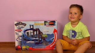 Рома играет треком Чаггингтон