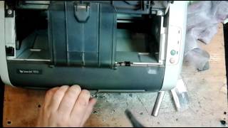 HP lj 1010. Ремонт принтера 1 уровень. Замена ролика захвата.