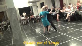 NORMA GALLI y VICTOR "El Gitano" ROMERO Bailando el Tango ATANICHE en FLOREAL MILONGA