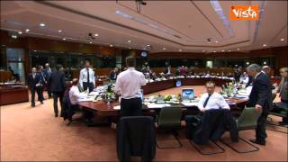 BRUXELLES. RENZI MERKEL DISCUTONO AL CONSIGLIO UE ROUNDTABLE