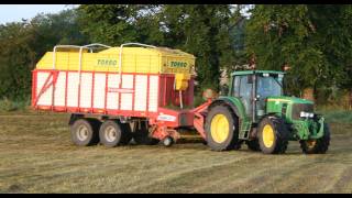 Silage 2011 Kelly Brothers at the Grass 2 x John Deere 6930 Pottinger Torro Forage Wagons Part 1