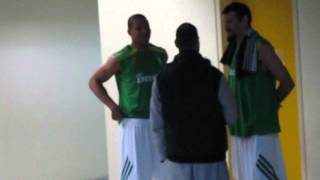 ΠΑΟ-ΟΣΦΠ 67-59. Αποδυτήρια. Σπανούλης-Φώτσης-Μπατίστ.
