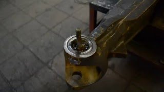 Восстановление мест переднего моста трактора Volvo