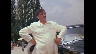 Подышу воздухом, а то всё кабинет, кабинет...  "Кавказская пленница" 1966 г.