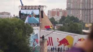 Фестиваль Red Bull Flugtag 2013, выступление победителей соревнований