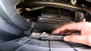 Kia Sportage 2008 замена фильтра салона.