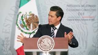 Presidente Peña Nieto en el Nombramiento de Angélica Rivera de Peña como Presidenta del DIF