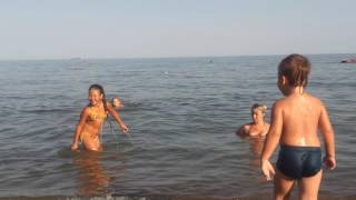 Мелекино. Частный пансионат "Юлия". Пляж и море.