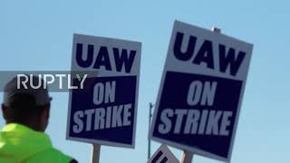 USA: John Deere workers on strike after wage deal crumbles