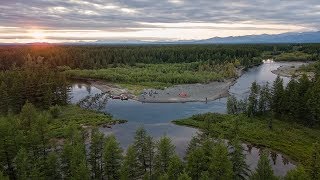 Полёт над рекой Ланковой, Магадан, Колыма, сентябрь 2017 г.