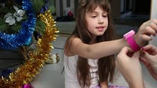 ВЛОГ ПОДАРКИ НА НОВЫЙ ГОД ПОД ЕЛКОЙ 2017 ЧАСЫ ТЕЛЕФОН КУКЛА GIFTS FOR THE NEW YEAR 2017 FOR KIDS