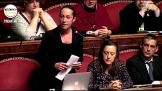 Taverna (M5S): "Non ci fidiamo di nessuno di voi!"