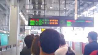 東北新幹線 新青森駅 12番線ホームから、奥羽本線乗りかえ改札へ Shinkansen shin aomori station