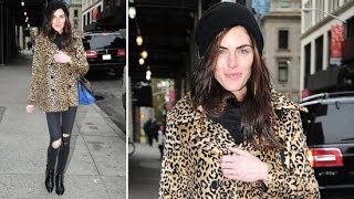 Hilary Rhoda Puts All Eyes on Her Engagement Ring | Fashion Flash