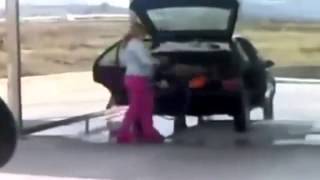 Опасно Баба за рулём Жесть - Dangerously Woman at a wheel Real heavy