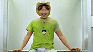 PSY - GANGNAM STYLE - Elevator Dance Guy Close Up