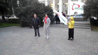 Лидер волгоградского "Яблока" Г. Болдырева на митинге 11.09.2013