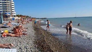Пляж "Морской бриз" в Лазаревском, Сочи. Сентябрь 2013. Lazarevskoye