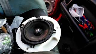 Nissan cube az10 замена динамиков