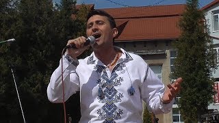 Концерт 24.08. 2017. Співає В. Чудновський. Танцює "Горянка". Площа Шевченка. Надвірна 2017.