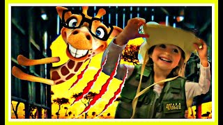 Ivi pretend play with dad at the Zoo | Иви играет с папой в зоопарке