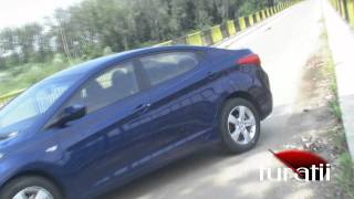 Hyundai Elantra 1,6l D-CVVT video 1 of 7