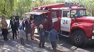 Дети у пожарной машины