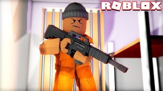 ESCAPING PRISON IN ROBLOX!!