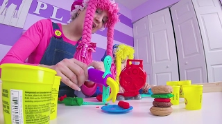 Cocinando para el Campamento- Hamburguesas Play-Doh Set